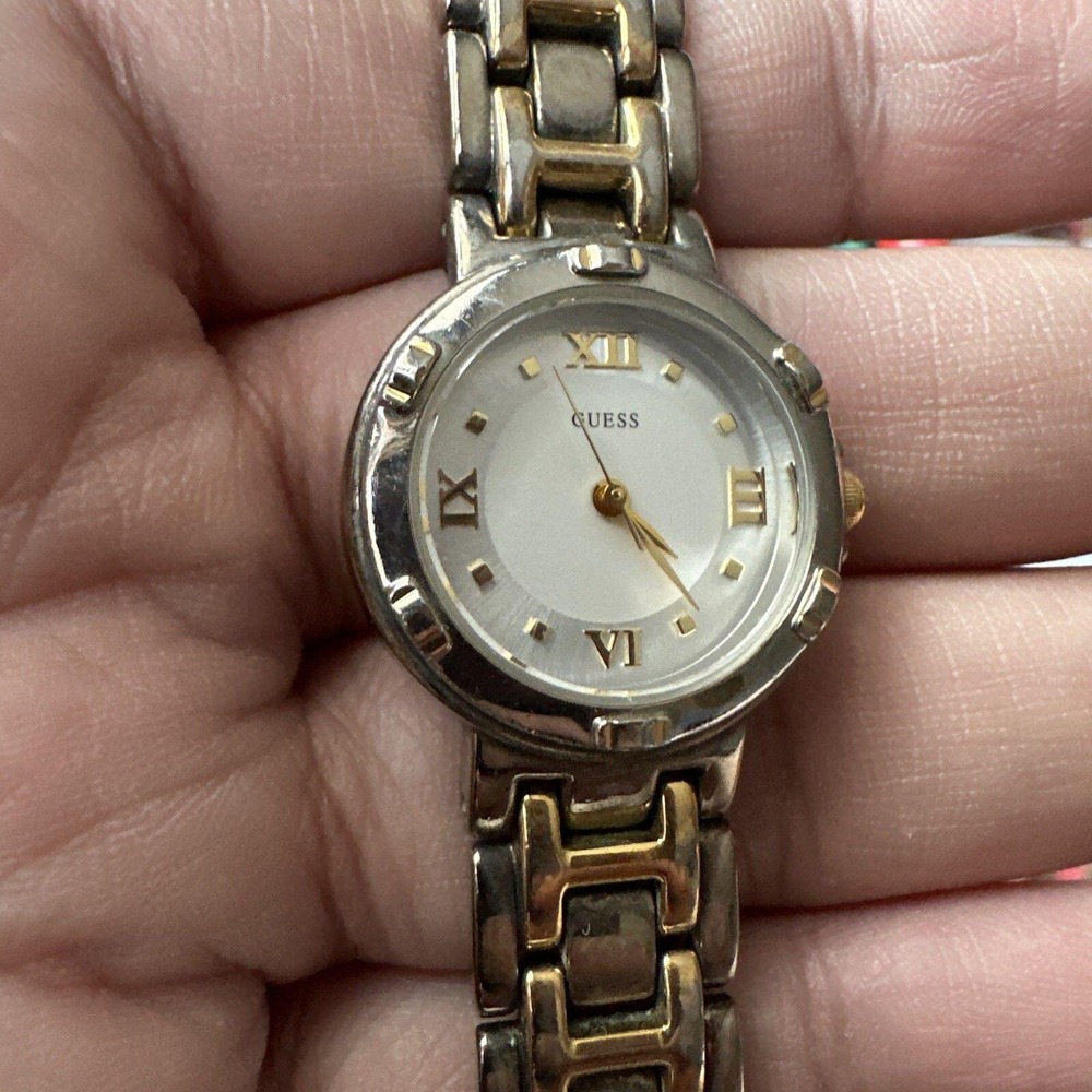 Running Guess Quartz‎ Womens Watch Two tone Silver/Gold Band For Small Wrist VTG